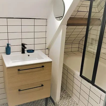 De L Observatoire 6 Personnes